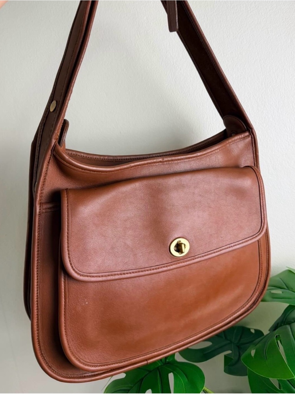 COACH Vintage Turnlock Shoulder bag Brown Leather Classic Elegant Design HandBag - Picture 3 of 13